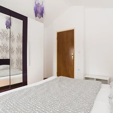 App Paris 2 Apartment Umag Exterior photo