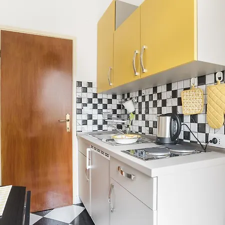 App Paris 2 Apartment Umag Exterior photo
