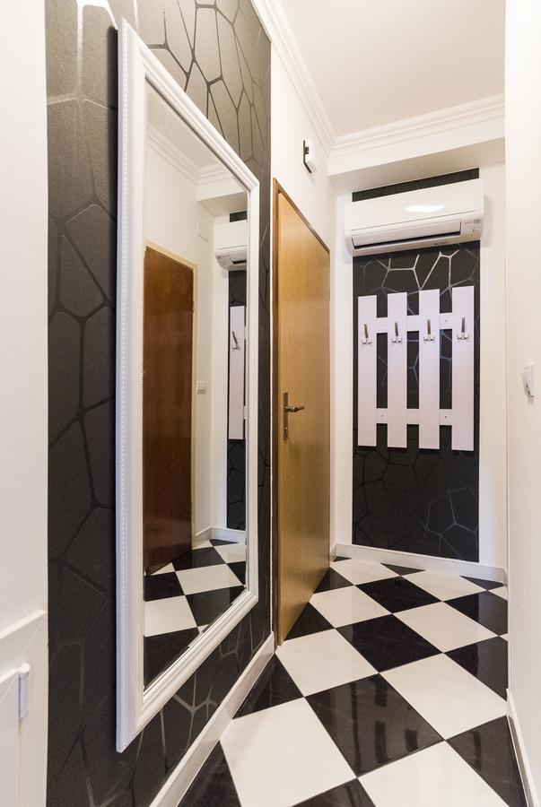 App Paris 2 Apartment *